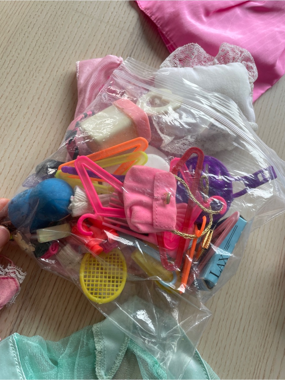 Vintage Barbie Clothes Bundle (80sβ90s) β Great Condition - Picture 15 of 16